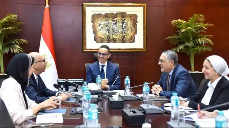 وزير الاستثمار يلتقى المدير التنفيذي لمجموعة سان جوبان مصر 