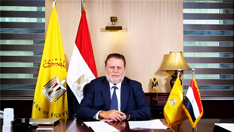 الرئيس السيسى يتابع مع محافظ البنك المركزى مؤشرات الوضع الاقتصادى