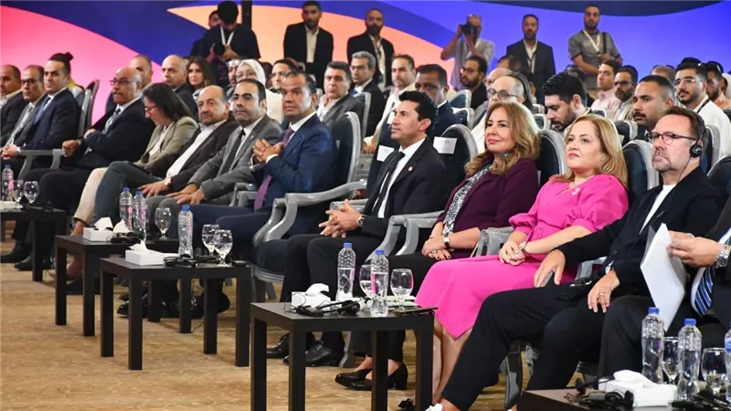 وزير الشباب والرياضة يشهد افتتاح النسخة الأولى من منتدى الإعلام الرياضي