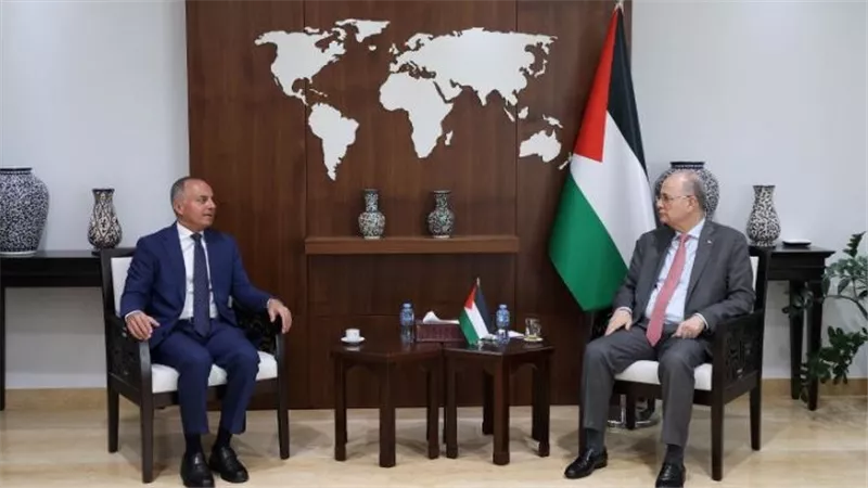 رئيس وزراء فلسطين يعرب عن تقديره لموقف مصر الحاسم ضد تهجير الفلسطينيين