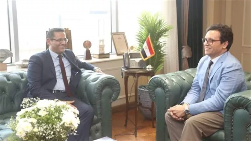 وزير الثقافة ونقيب الصحفيين يبحثان سبل التعاون المشترك نحو إثراء المشهد الثقافي والصحفي