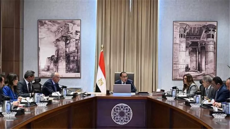 رئيس الوزراء يتابع جهود وضع حلول مستدامة لمشكلات ترعة الإسماعيلية 