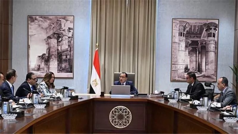 رئيس الوزراء يتابع الترتيبات الجارية لأعمال استضافة المنتدى الحضري العالمي 