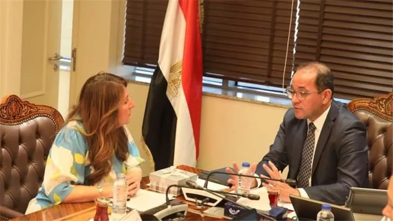 وزير المالية يعقد أول لقاء بالسفيرة الأمريكية بالقاهرة