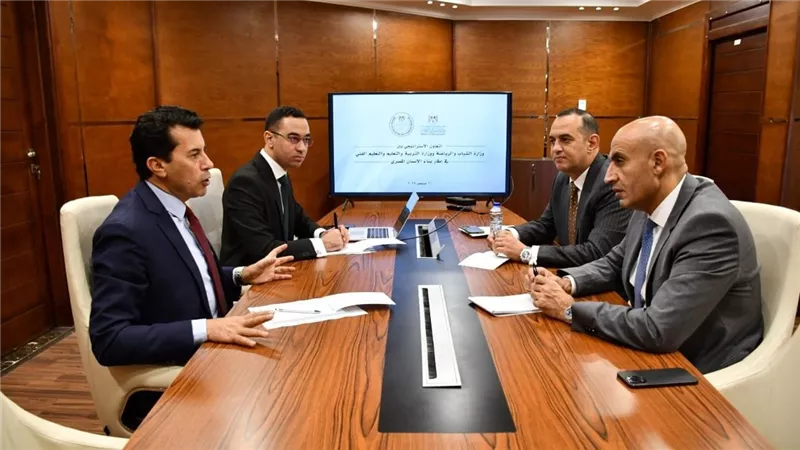 وزيرا الشباب والرياضة والتربية والتعليم يبحثان الشراكة الاستراتيجية بين الوزارتين في إطار مبادرة 