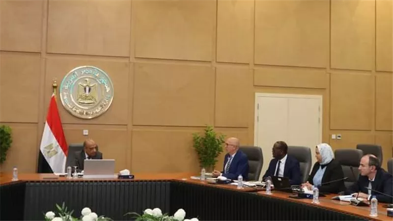 وزير الكهرباء يبحث مع وفد البنك الدولى اوجه الشراكة والتعاون 