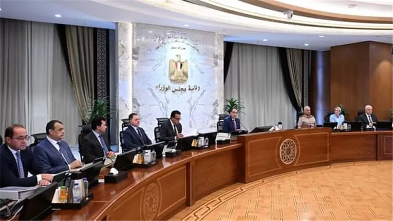 وزير المالية يوجه رسائل إيجابية لمجتمع الأعمال خلال مؤتمر صحفي بحضور رئيس الوزراء