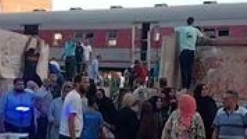 تصادم قطارين بالشرقية والدفع بـ 20 سيارة إسعاف
