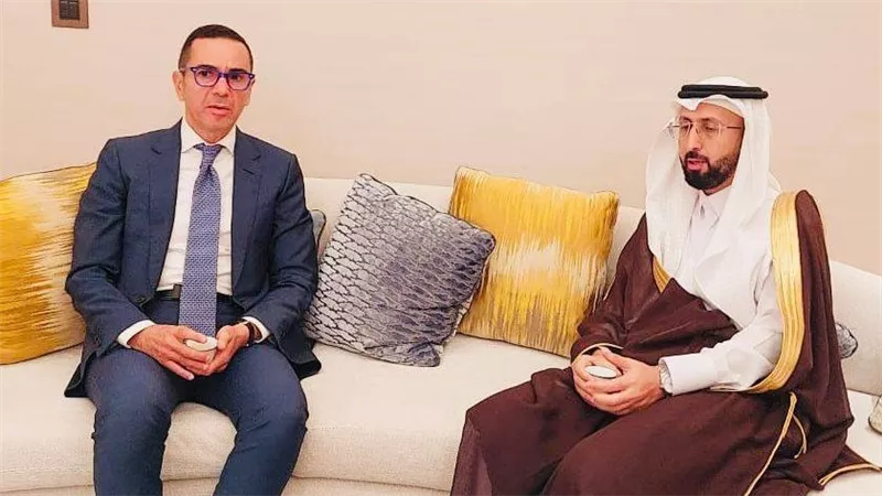 وزير الاستثمار يعقد سلسلة لقاءات مكثفة مع عدد من المسؤولين السعوديين لتعزيز التعاون الاقتصادي المشترك
