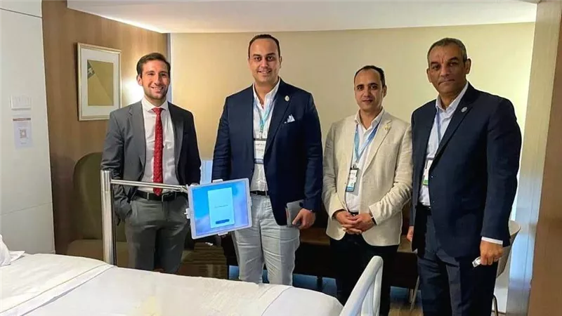 رئيس الرعاية الصحية يقوم بزيارة ميدانية لمجموعة مستشفيات كوبا ستار الخاصة الأكبر في أمريكا الجنوبية
