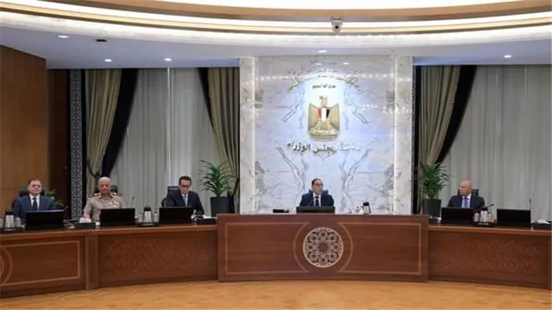 رئيس الوزراء: الحكومة اتخذت إجراءات وتيسيرات واسعة أسهمت في جذب كبريات الشركات العالمية 