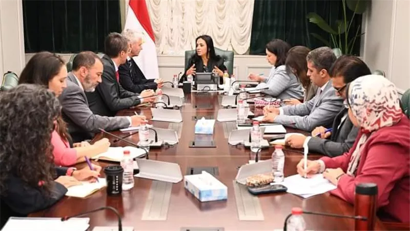 وزيرة التضامن تجتمع مع أعضاء بعثة البنك الدولي لبرامج الحماية الاجتماعية