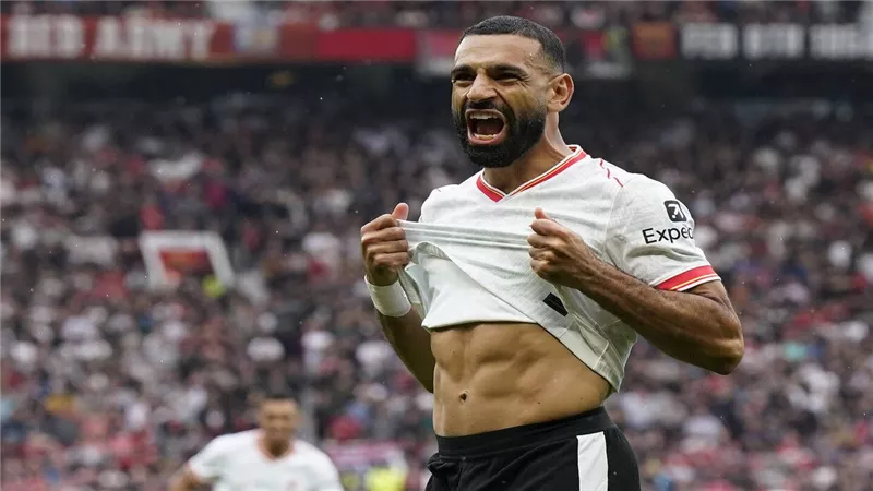 قبل وبعد انتقاله ليفربول.. صحيفة تكشف مفاجآت عن جسد 
