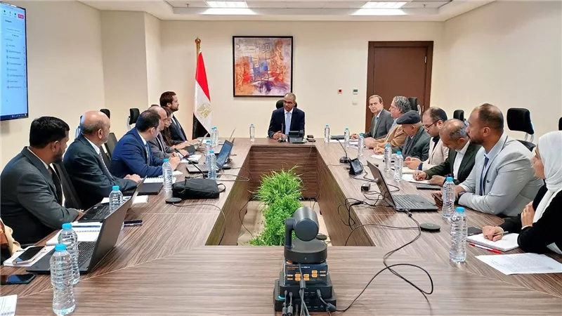 وزير الإسكان يتابع موقف إدارة الحمأة الناتجة من محطات الصرف الصحي والاستفادة منها في توليد الطاقة