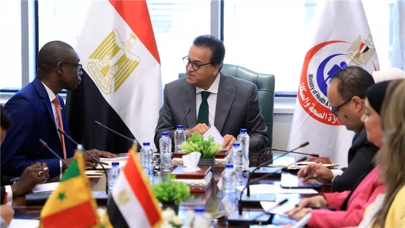  وزير الصحة يستقبل السفير السنغالي لبحث تعزيز التعاون بين البلدين في القطاع الصحي