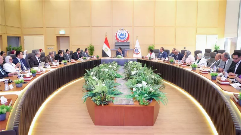 الدكتور خالد عبدالغفار يترأس اجتماع الجنة العليا للمؤتمر العالمي للسكان والصحة والتنمية البشرية