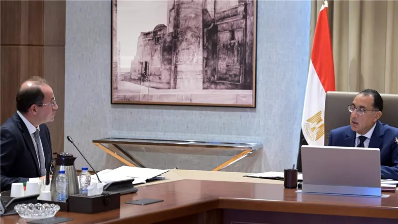 رئيس الوزراء يستعرض مع وزير المالية عددا من ملفات العمل