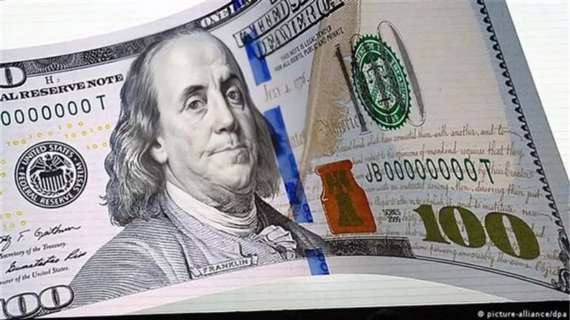 12 مليون جنيه.. ضربة جديدة لمافيا الدولار