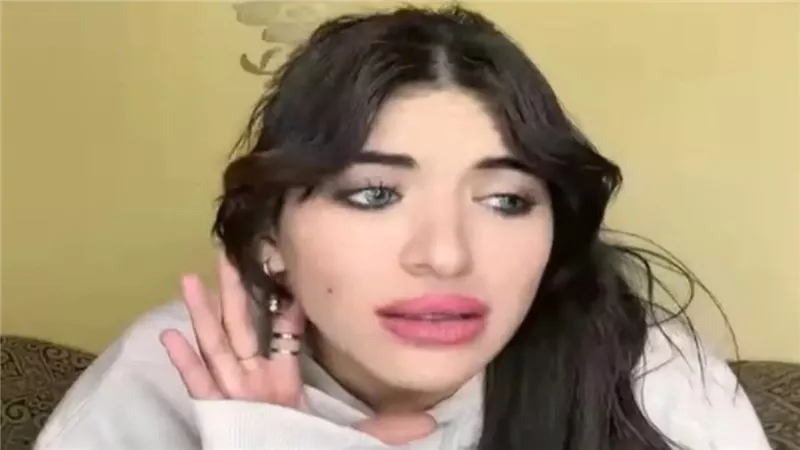 صاحبة تريند 