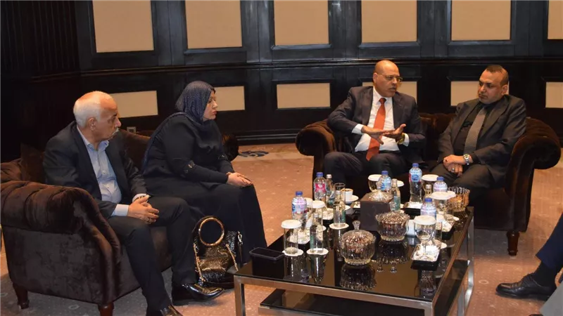 وزير العمل يلتقى نظيره العراقي لبحث ملفات العمل المشتركة 