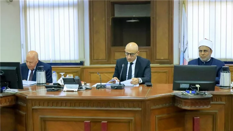 وزير التربية والتعليم يعلن بدء تفعيل دور صندوق الرعاية الاجتماعية للمعلمين بالمهن التعليمية 
