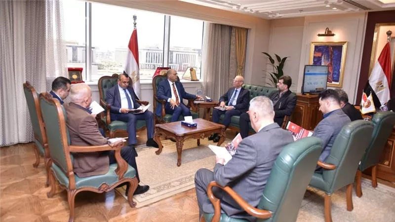 وزير العمل يستقبل نظيره العراقي