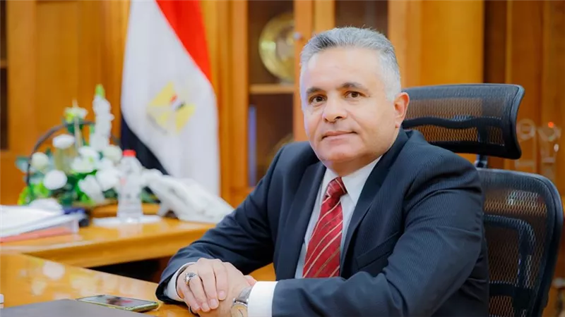 حنيجل يهنئ كلية الإعلام بالسويس بمناسبة فوز فيلم 