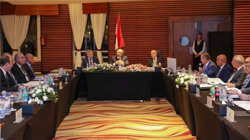 الوزير يترأس اجتماع الجمعية العامة العادية والغير عادية لشركة المجموعة المصرية للمحطات