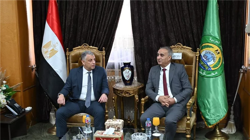 رئيس جهاز حماية المستهلك يلتقي محافظ الإسماعيلية
