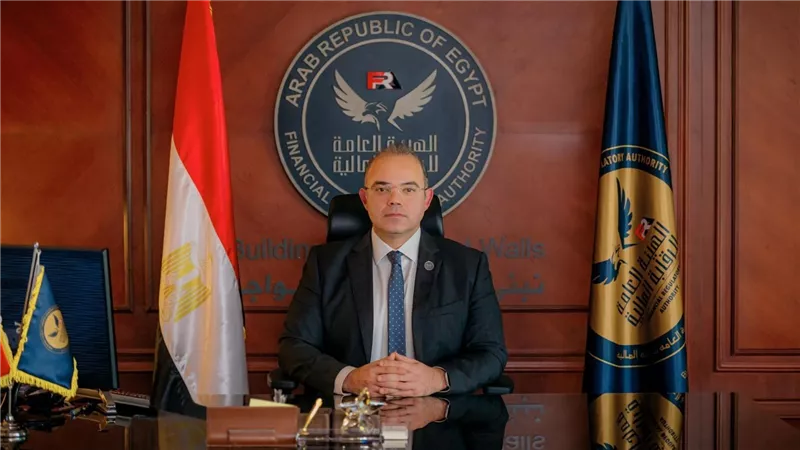 الرقابة المالية تلزم المؤسسات بالتحقق من صحة بيانات ملكية رقم الهاتف المحمول لعملائها