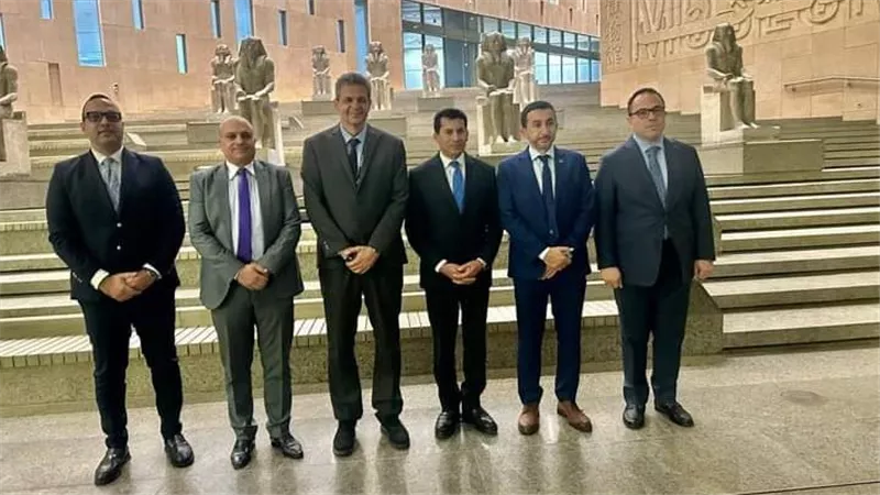 وزير الشباب والرياضة يفتتح بطولة العالم للبادل بالمتحف المصري الكبير