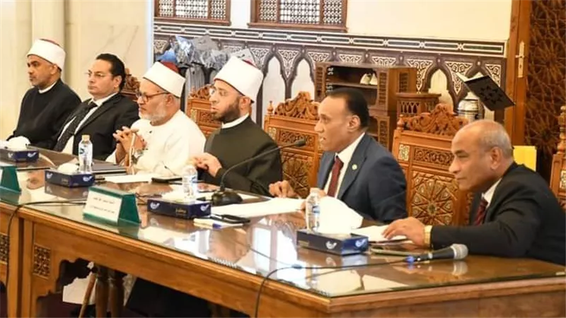 وزير الأوقاف: اللغة العربية عصمة من الإلحاد والإرهاب معًا
