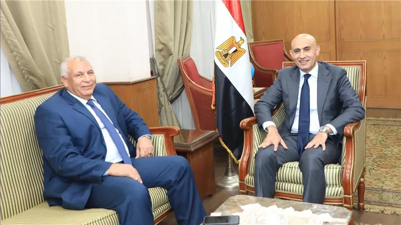 وزير التربية والتعليم يستقبل محافظ الوادي الجديد لبحث الجهود المشتركة لتطوير العملية التعليمية بالمحافظة
