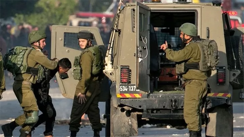 الاحتلال الإسرائيلى يعتقل 15 فلسطينيا من الضفة الغربية