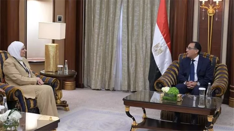 رئيس الوزراء يستقبل وزيرة المالية الكويتية لبحث ملفات التعاون المشترك