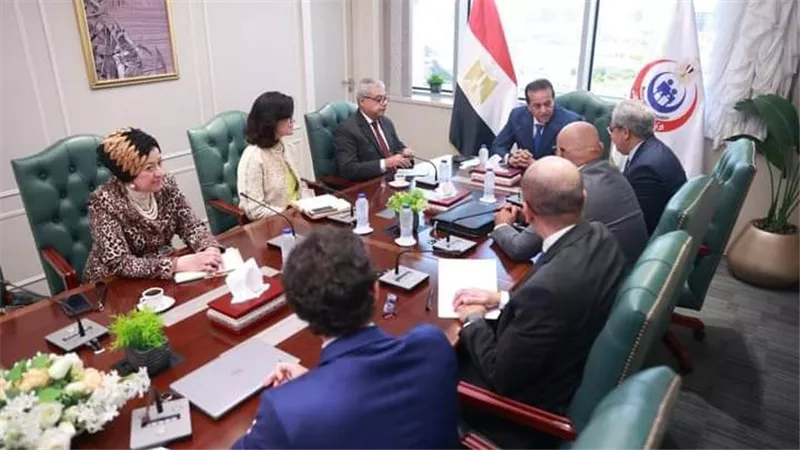 نائب رئيس الوزراء وزير الصحة يلتقي بالسفراء الجدد لبحث التعاون الصحي 