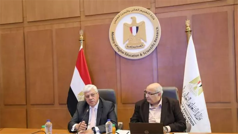 وزير التعليم العالى يرأس اجتماع مجلس الجامعات الخاصة