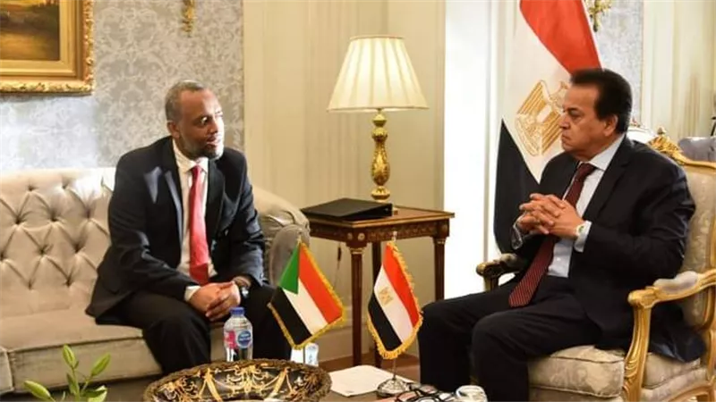 الدكتور خالد عبدالغفار يستقبل وزير الصحة السوداني لبحث التعاون المشترك 