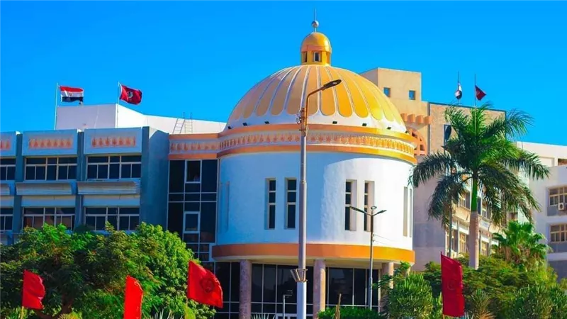 قرارات تعيين وتجديد لعدد من مديري العموم بجامعة الفيوم
