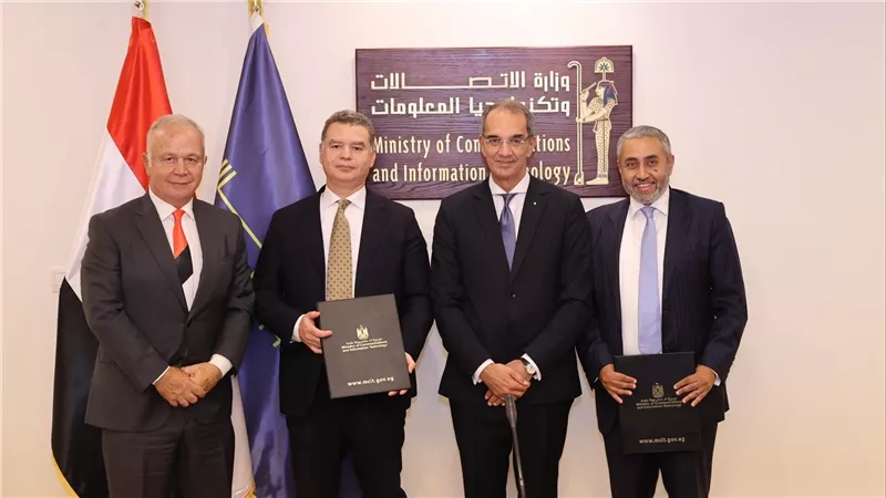 وزير الاتصالات يشهد إطلاق برنامج IT Invest بالتعاون بين إيتيدا وFlat6Labs لدعم الشركات التكنولوجية الناشئة