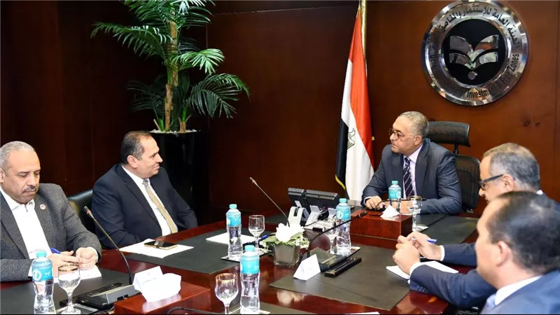 العامة للاستثمار والمناطق الحرة والهيئة العامة للأبنية التعليمية تبحثان تحفيز القطاع الخاص على المشاركة في مبادرة إنشاء المدارس