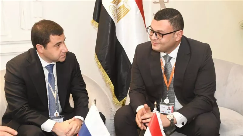 وزير الإسكان يلتقى نائب وزير الإسكان الروسى والوفد المرافق له لبحث سبل التعاون المشترك بين البلدين
