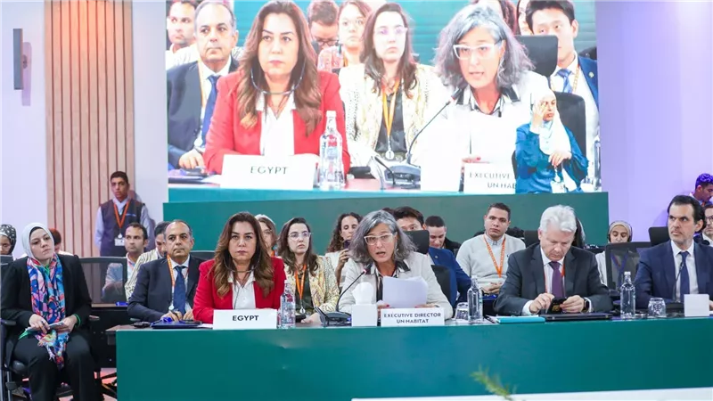 وزيرة التنمية المحلية تشارك في المائدة الوزارية المستديرة بعنوان 