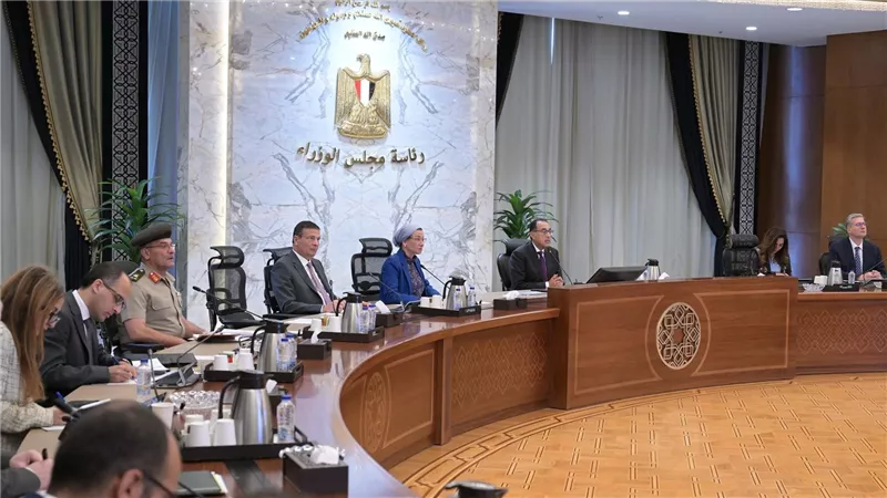 رئيس الوزراء يتابع الاستعدادات للمشاركة في COP 29 