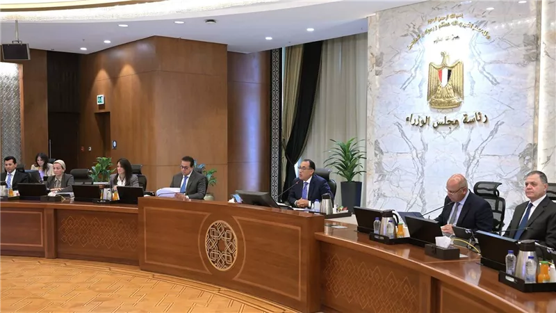 في اجتماع واحد.. الحكومة تصدر 13 قرار جديد (تعرف عليهم)