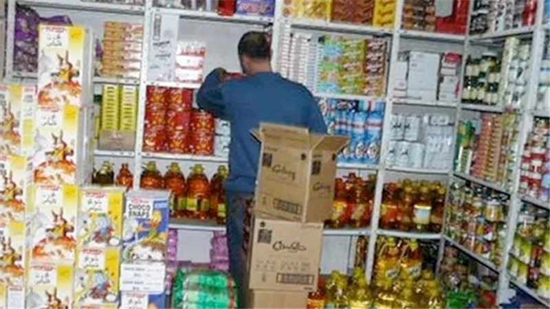 وزارة التموين تحذر من حجب السلع الأساسية عن التداول
