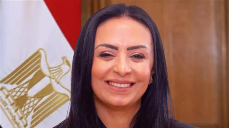 وزيرة التضامن: خطوط الوزارة تستقبل ما يقرب من 210 ألف اتصالاً ما بين استفسارات وطلبات وشكاوى 