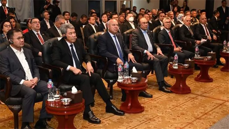 بحضور  رئيس وزراء ماليزيا.. الوزير يشارك  في احتفال افتتاح مصنع  سيارات بروتون ساجا