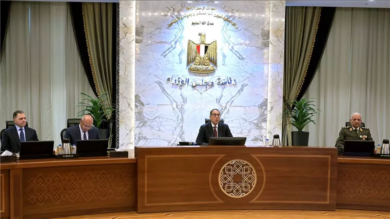رئيس الوزراء يترأس الاجتماع الأسبوعي لمجلس الوزراء
