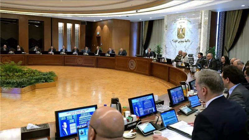 الحكومة توافق على 14 قرار جديد
